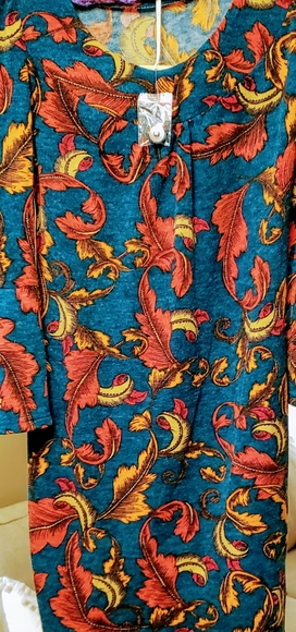 Dress - Picture 1 of 3